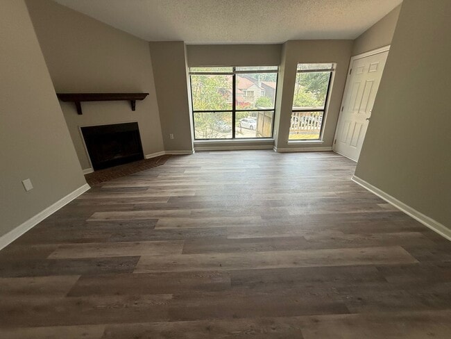 Building Photo - 3609-B-28 Juneau Rd