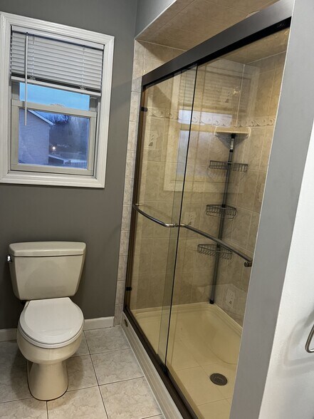 Building Photo - 280 S Boulevard