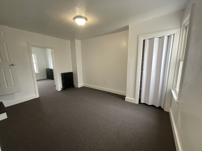 Building Photo - 650 W College Ave