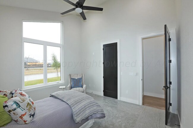 Building Photo - 9405 Rockridge Pkwy