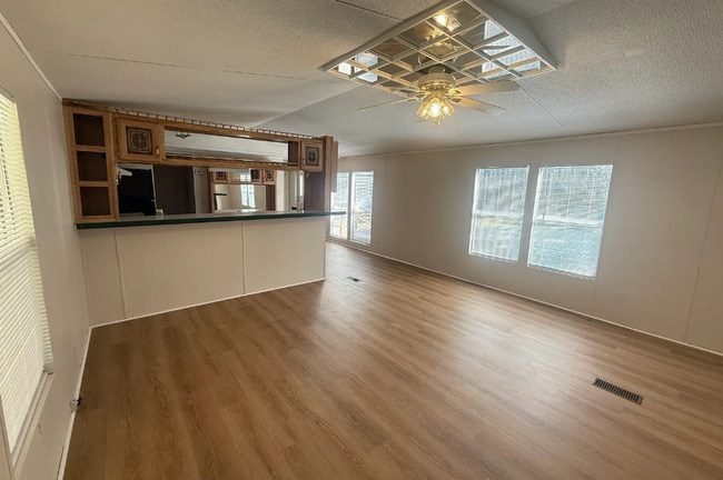 Building Photo - Charming Country Living – 3BR, 2BA Home wi...