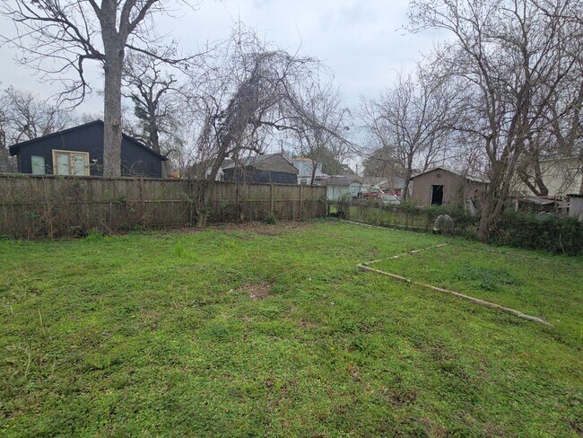 Building Photo - 3118 Memel St