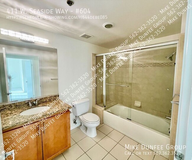 Building Photo - Upgraded 2 Bedroom, 2 Bath, 2 Parking Cond...