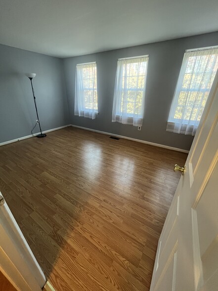 Master Bedroom View 1 - 1012 N Central Ave
