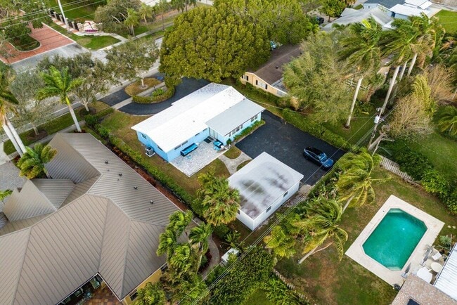 Building Photo - 908 Prosperity Farms Rd
