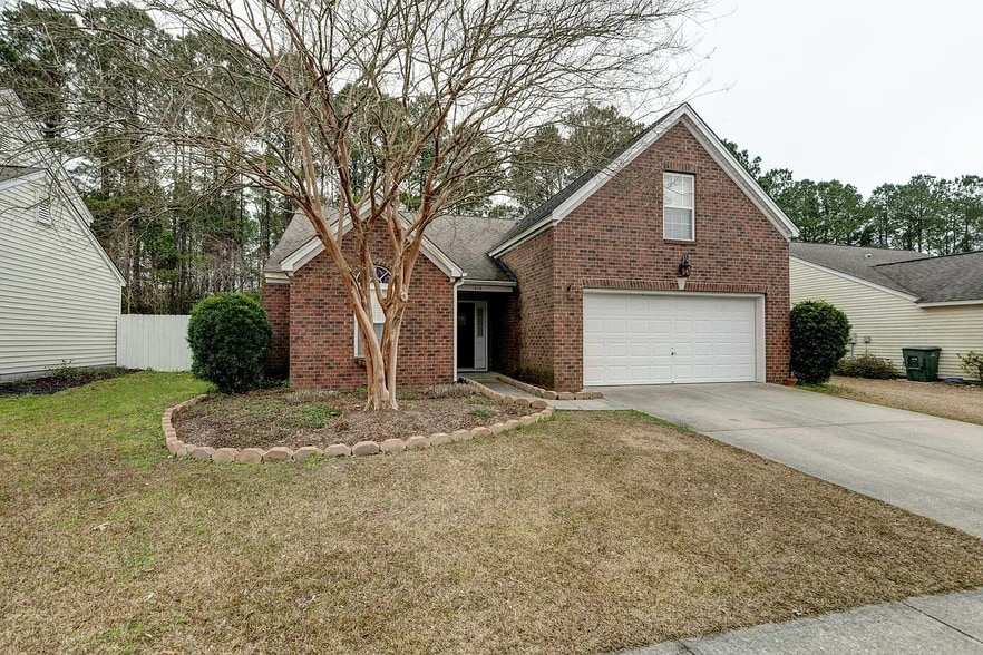 Building Photo - 1416 Water Edge Dr