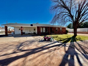 Building Photo - 3-BR Basement Duplex in Santa Clara