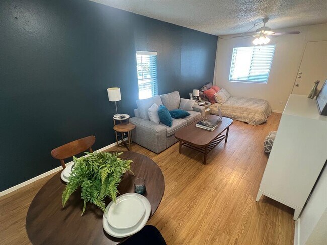 Primary Photo - 4209 Avenue B