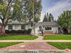 Building Photo - 15931 Tuba St