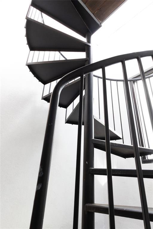 Building Photo - 3000 Speedway