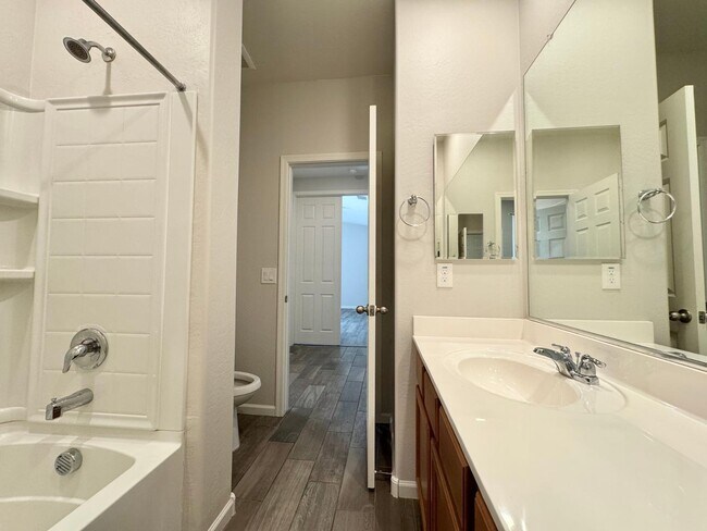 Building Photo - 2308 E Dust Devil Dr