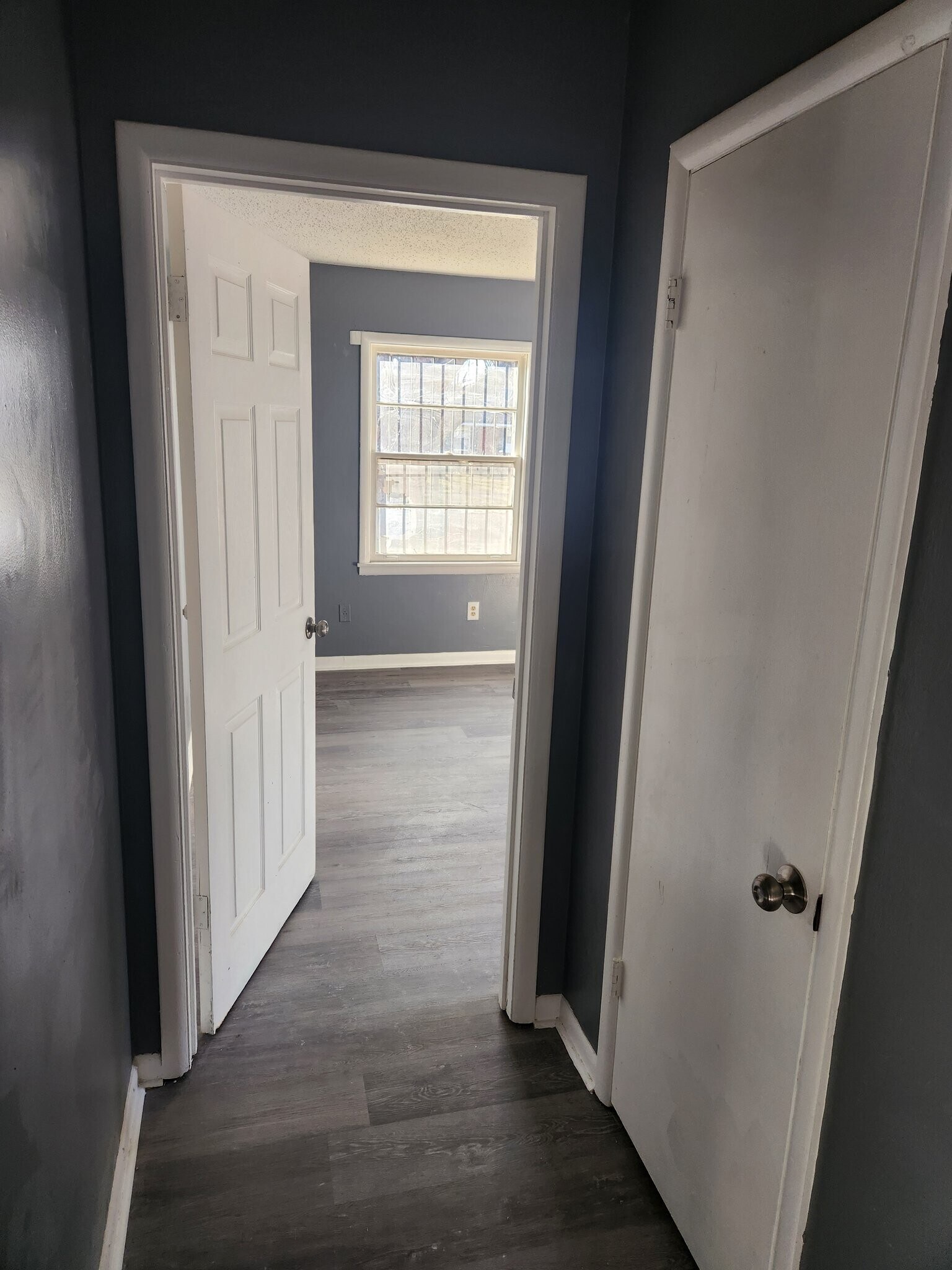 Building Photo - 3580 Gowan Dr
