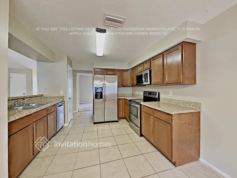 Building Photo - 15706 Scrimshaw Dr