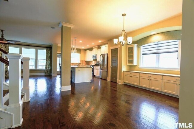 Building Photo - 53 Old Piedmont Cir