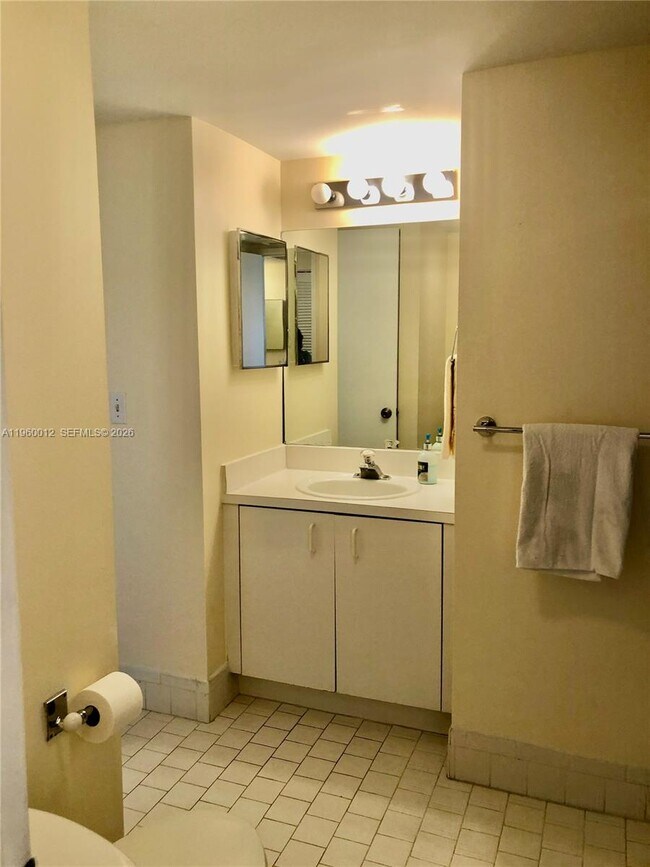 Building Photo - 1422 Amanda St