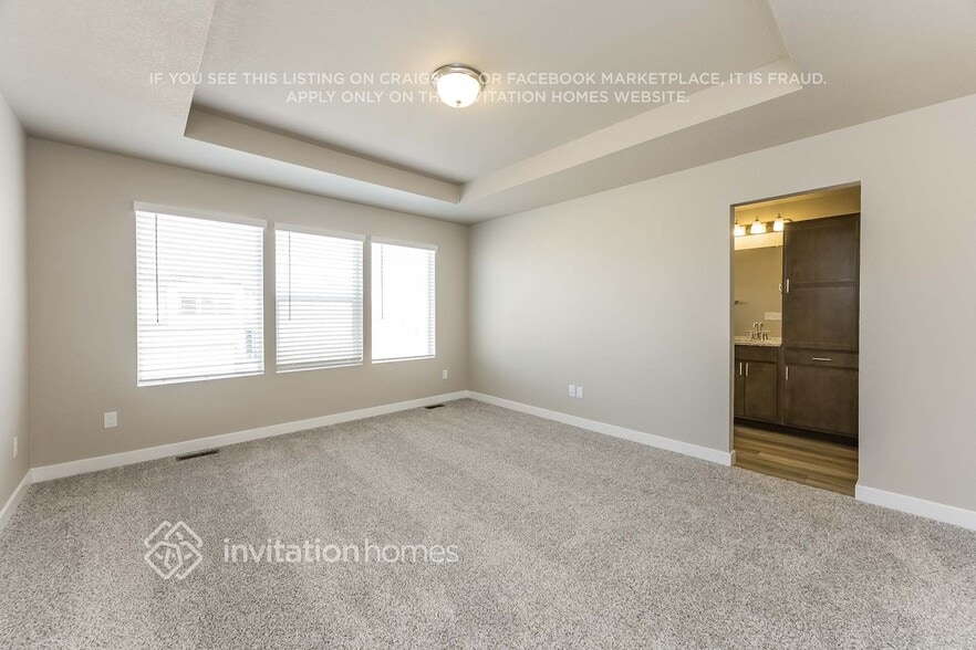 Building Photo - 13633 Arriba Dr