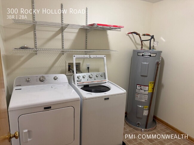 Building Photo - 300 Rocky Hollow Rd