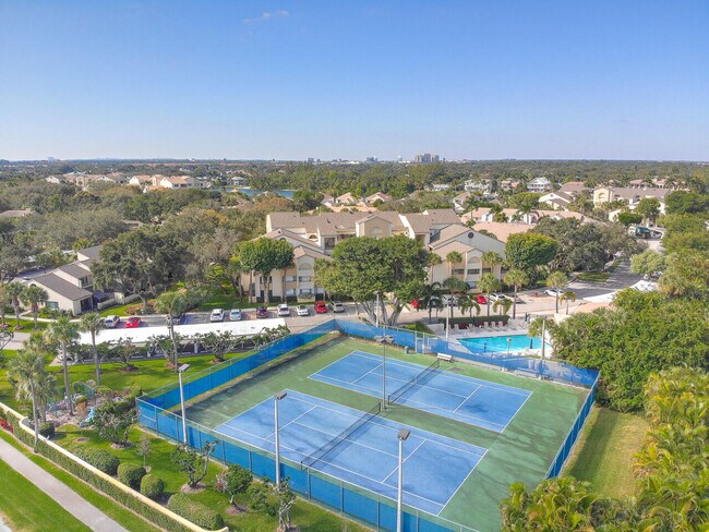 Building Photo - 926 Oak Harbour Dr