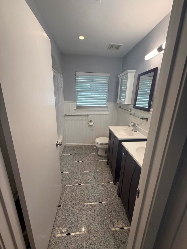 Building Photo - 4114 Norfolk St