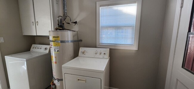 Building Photo - Beautiful 3 Bedroom Home in the Heart of Land Park