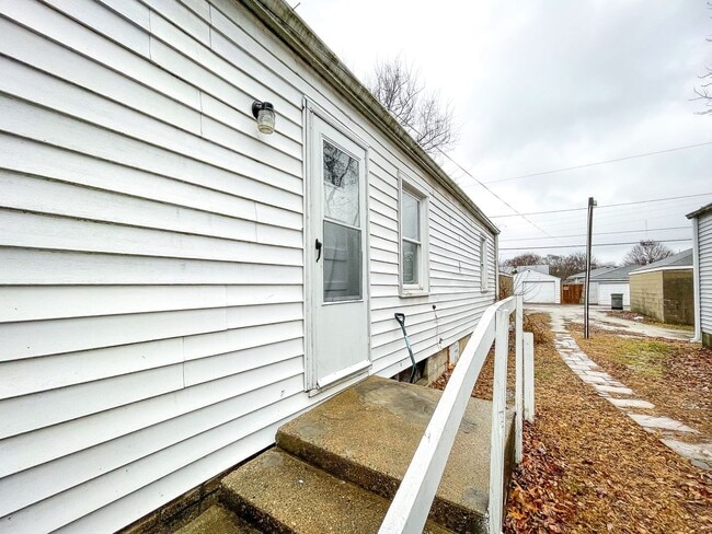 Building Photo - 409 S Dearborn St