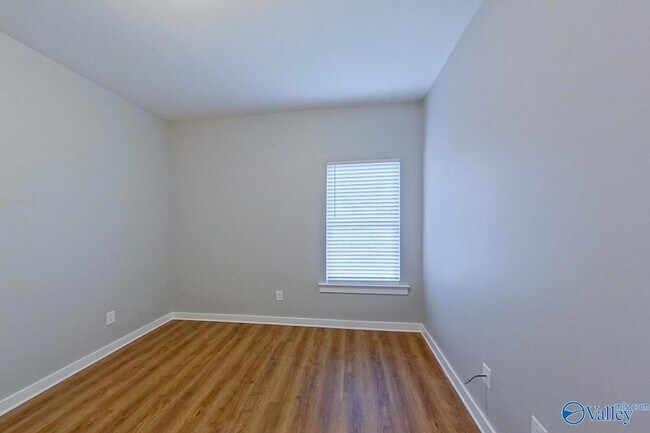 Building Photo - 1389 Old Rd