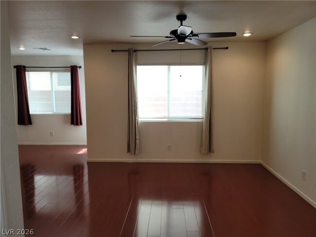 Building Photo - 9275 Hollander Ave
