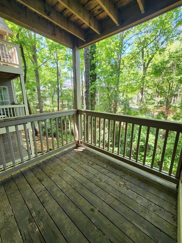 Building Photo - 807 Country Park Dr