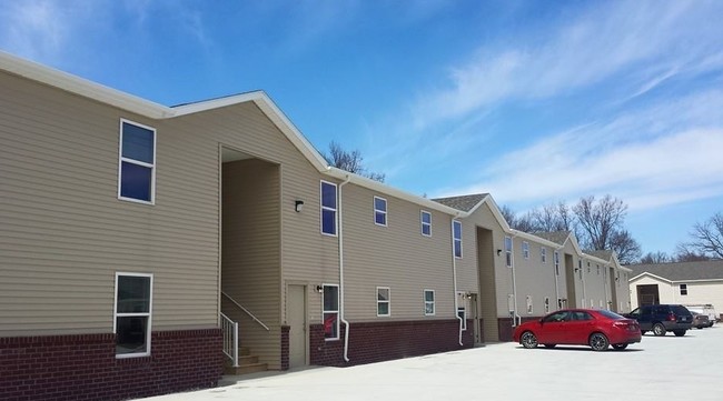 Primary Photo - Kinway Apartments
