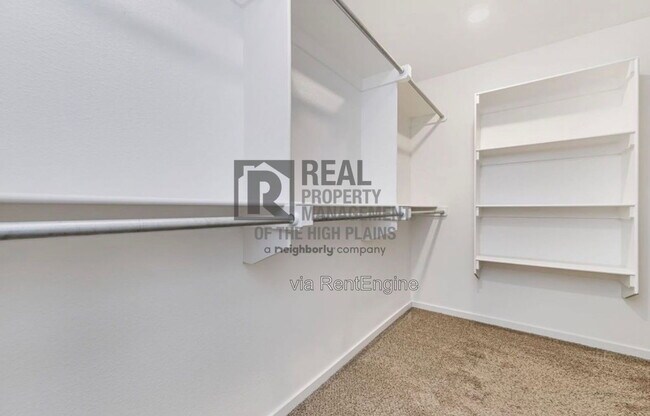 Building Photo - 9405 Sydney Dr