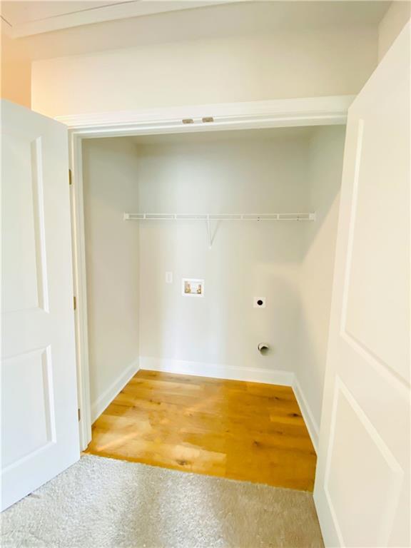 Building Photo - 1095 N Village Dr