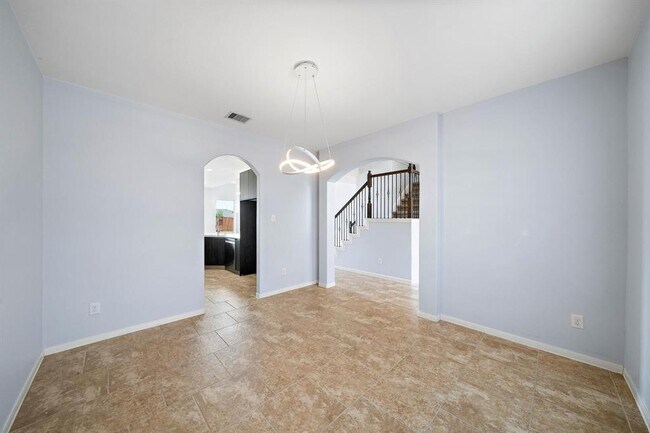 Building Photo - 29006 Dryander Forest Ct