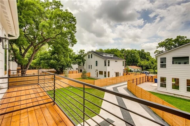 Building Photo - 1108 Walton Ln
