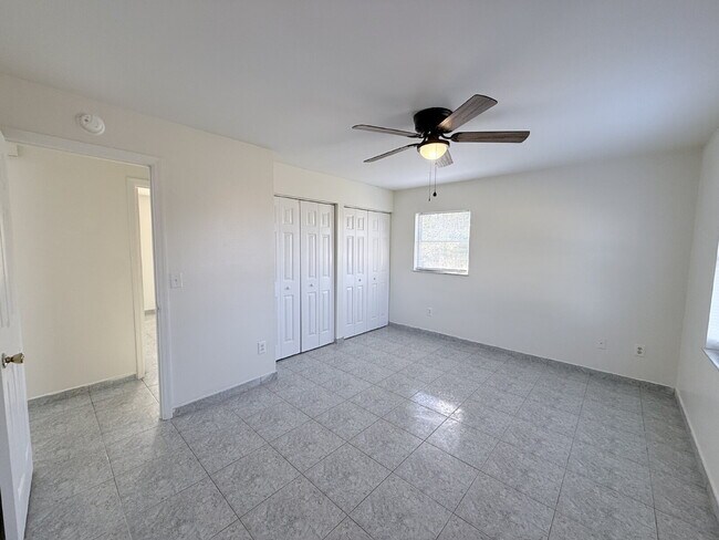 Building Photo - Moving Ready! 3-Bedroom   + 2-Bathroom + Bonus Room