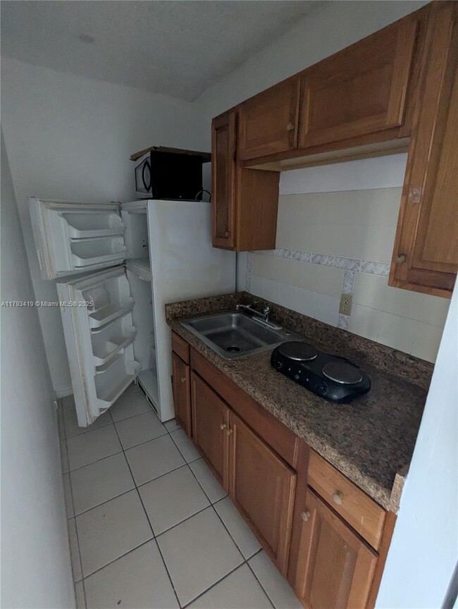 Primary Photo - 274 SW 9th St