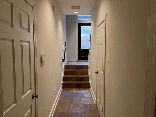 Building Photo - 2425 Dorrington St