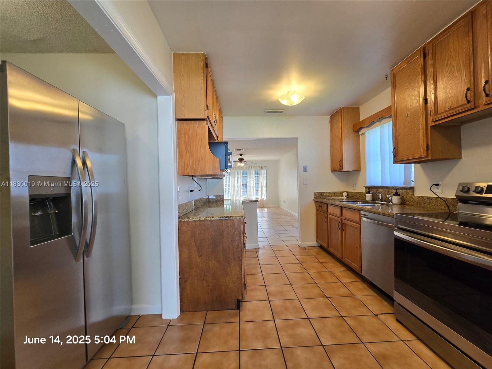 Building Photo - 3530 S 55th Ave