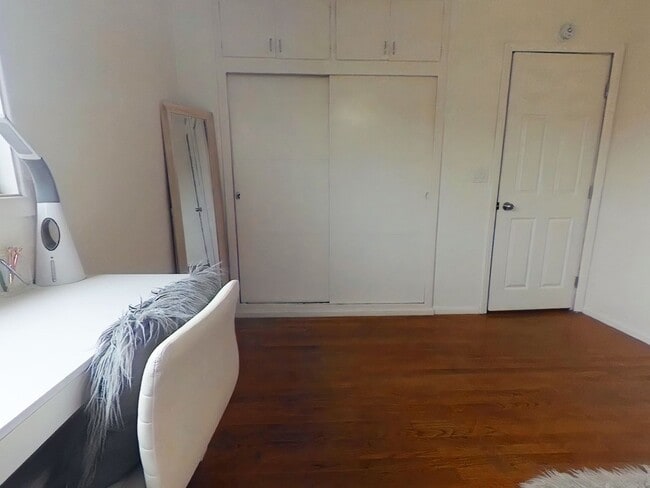 Building Photo - Huge 2 story 8 bed room Home: a hop and a skip from SDSU!  You will never be late to class!