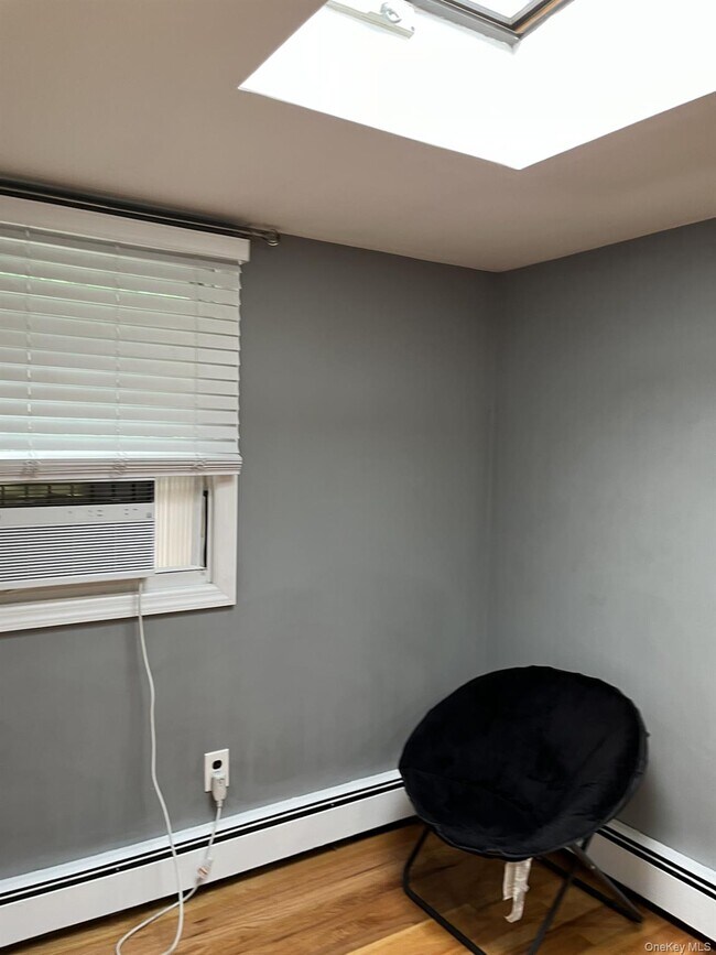 Building Photo - 24 Waterside Ave