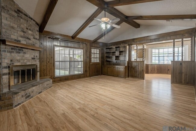 Building Photo - 14823 Stoneberg Ave