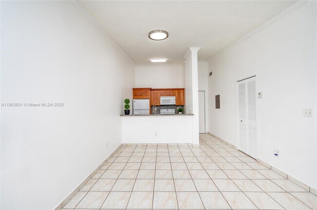 Building Photo - 18310 Mediterranean Blvd