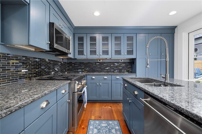 Building Photo - 5 Tews Ct