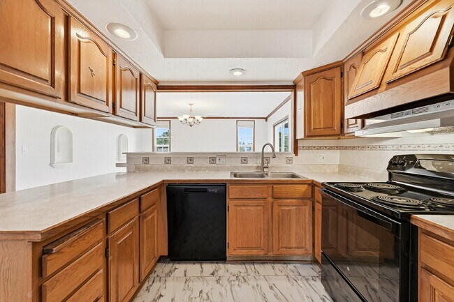 Building Photo - $2,145.95 with $300 off the first month's rent, 4 Beds - 2 Bath, Single Family Home in Colorado S...