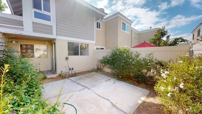 Building Photo - 2 bedroom Home In Irvine