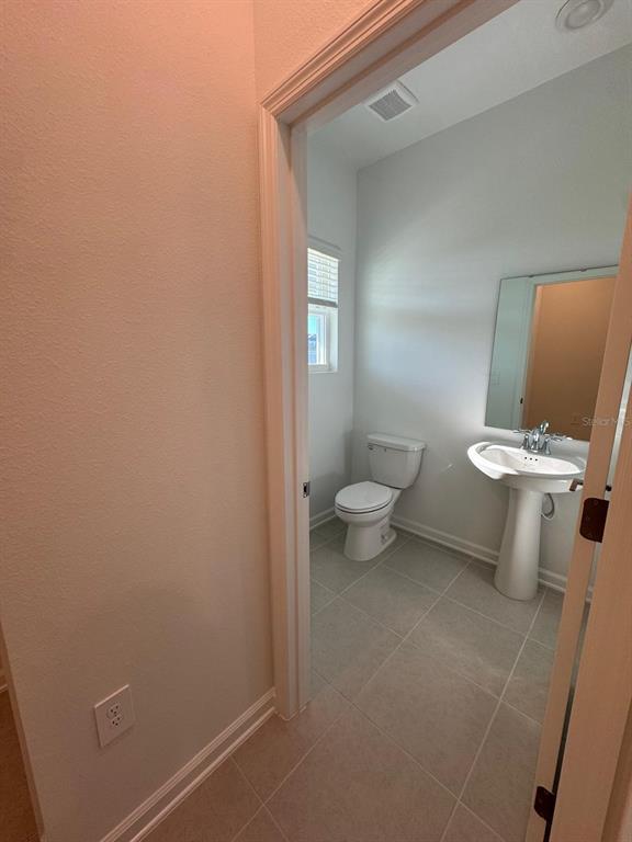 Building Photo - 5673 LIVELINESS Aly