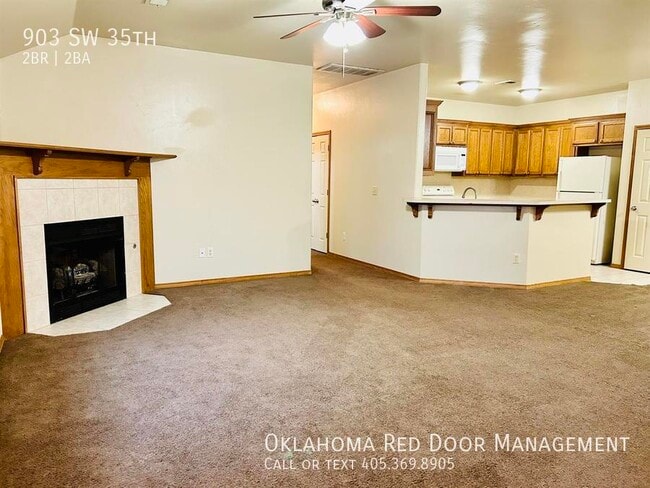 Building Photo - 903 SW 35th-