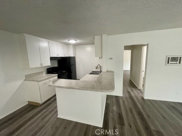 Building Photo - 685 E Vista Chino
