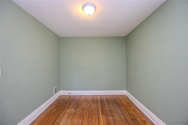 Building Photo - 507 W Delavan Ave