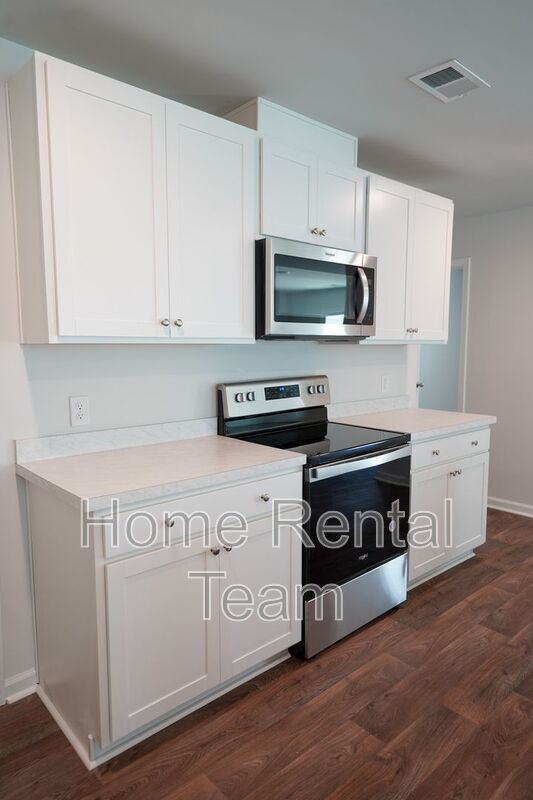 Building Photo - 139 Painted Lady Lp