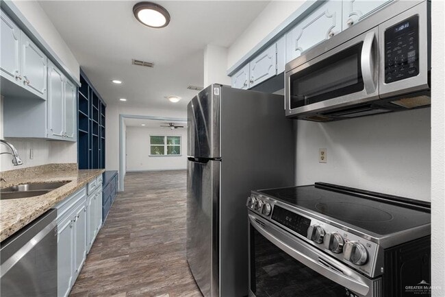 Building Photo - 21 Shasta Ave